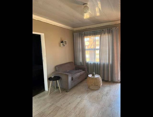 2 BEDROOM HOUSE FOR SALE IN MMABATHO 13